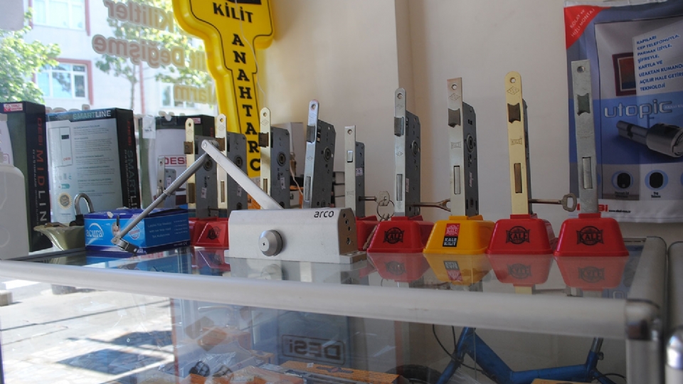 Tuzla Kilit Değişimi ve Montajı